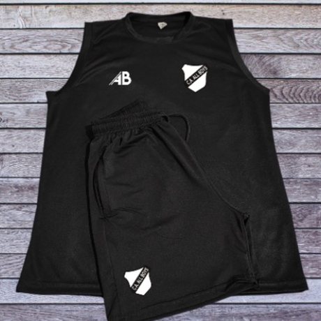 Conjunto corto con musculosa de All Boys