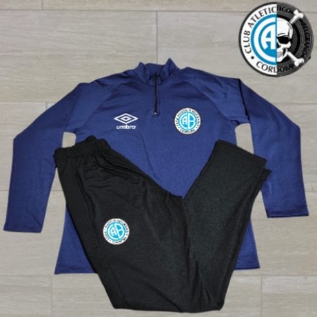 Conjunto con buzo de Belgrano